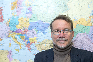 csm_max-planck-institut-pictures-director-prof-axel-boersch-supan-ph-d-map_dc5be4b1f6 csm_max-planck-institut-pictures-director-prof-axel-boersch-supan-ph-d-map_dc5be4b1f6